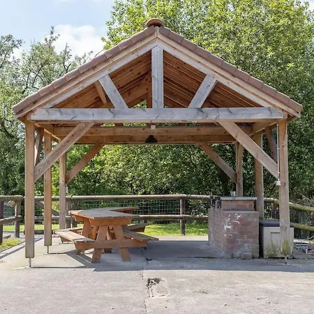 Charming In Rural Setting With Sauna Ferienhaus Érezée