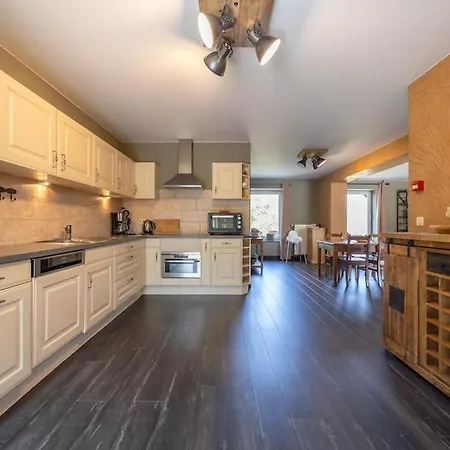 Charming In Rural Setting With Sauna Ferienhaus