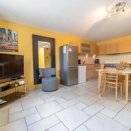 Charming In Rural Setting With Sauna Érezée