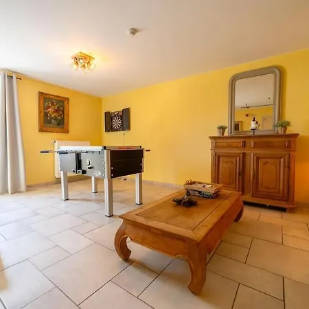 Charming In Rural Setting With Sauna Érezée