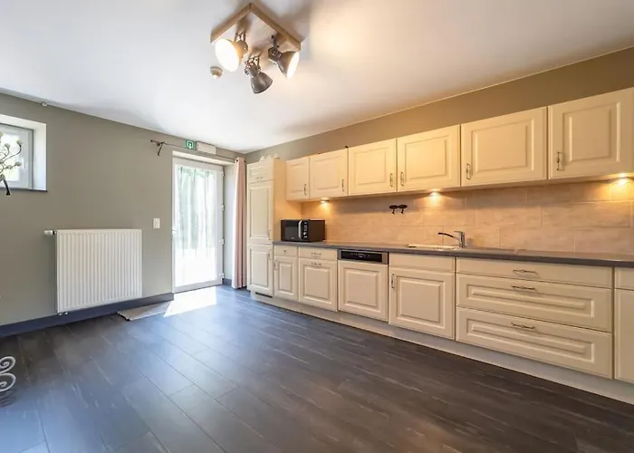 Charming In Rural Setting With Sauna * Erezee