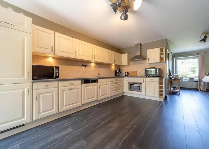 Charming In Rural Setting With Sauna Holiday home